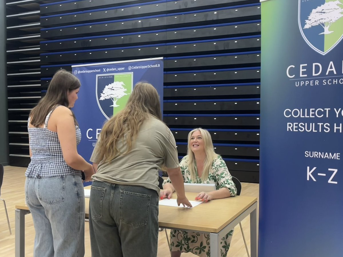 ChilternLT's tweet image. Today’s vibrant atmosphere is a result of so much hard work! A huge well done to the students and staff @cedars_upper , another year of excellent A Level results 👏

#ALevel2025 #alevelresultsday #congratulations #bedfordshire 

@AJRAllModCons @Cedars_Upper @mjpGibbs…