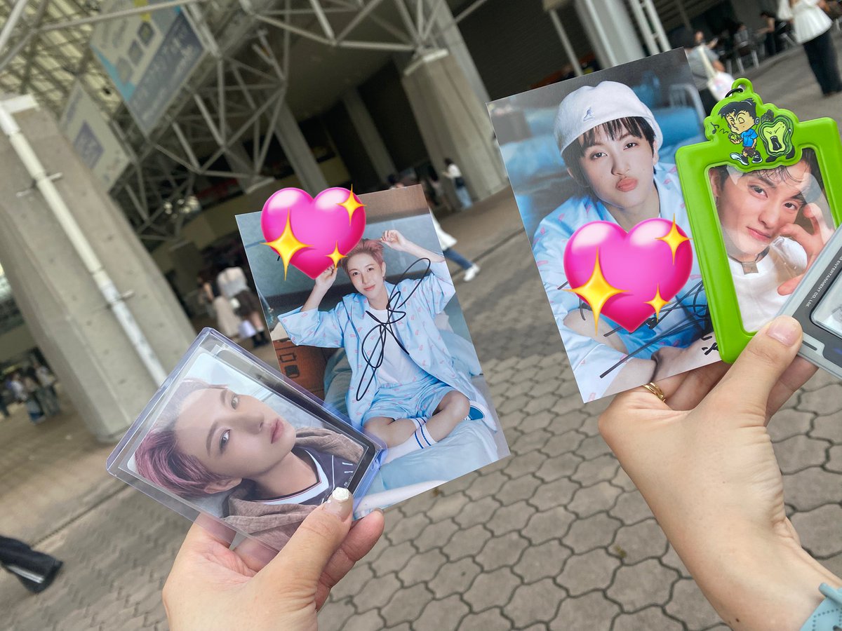 런유 ฅ^🕶^ฅ tweet media