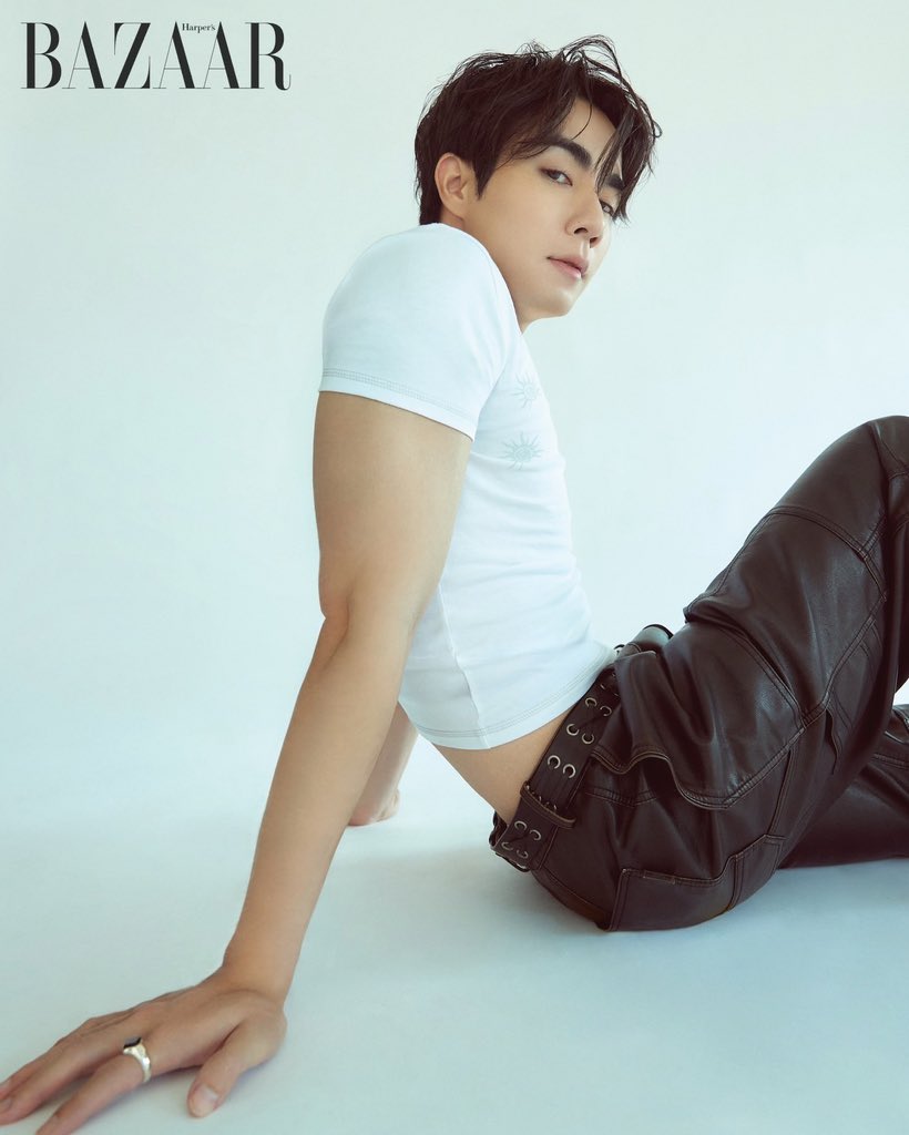 zee_pruk's tweet photo. You can check out my photoshoot and interview in the September issue of Harper’s Bazaar Korea!
Don’t forget you’ll need to purchase the September issue of Harper’s Bazaar Korea, which will be released on August 20 along with the second cover model, to get the special postcard gift I’ve prepared!

BazaarKorea × ZeePruk

@bazaarkorea
 #BazaarKorea #ZeePruk