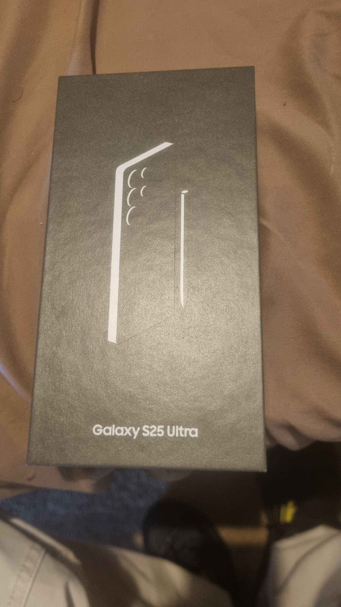 SoreafTTV tweet media