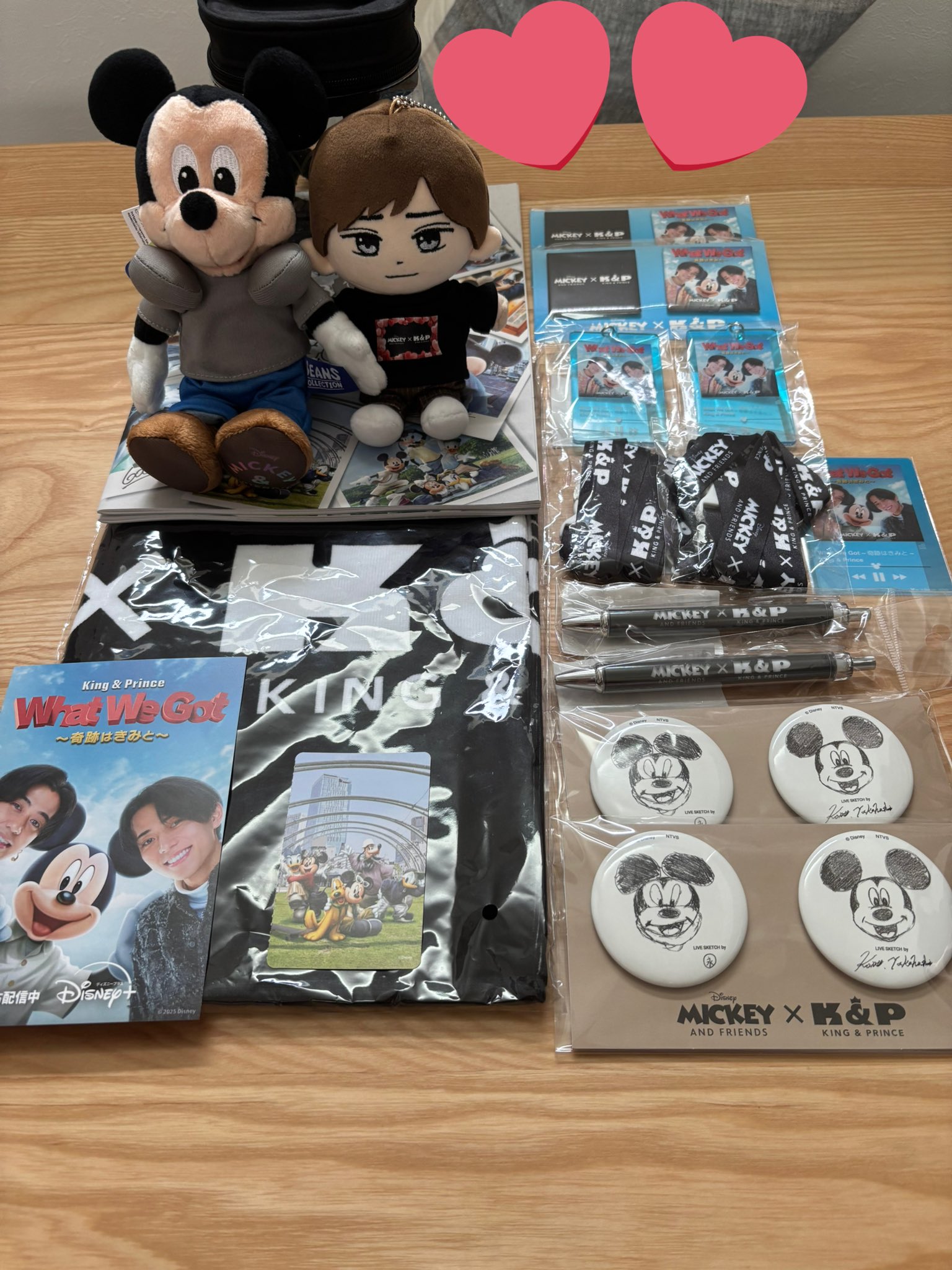 Mickey & Friends × King & Prince 4点セット Amazon.co.jp: 【4