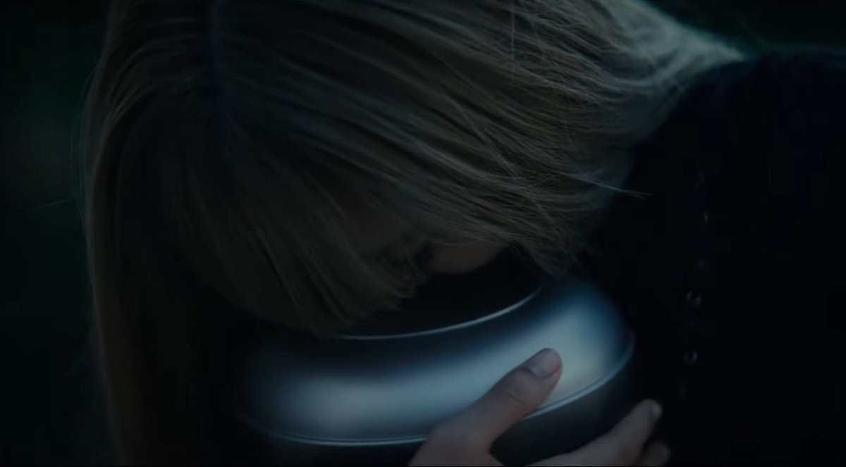 lalisamgger's tweet photo. A story in 2 parts 💔 https://t.co/HrRGXIkjun