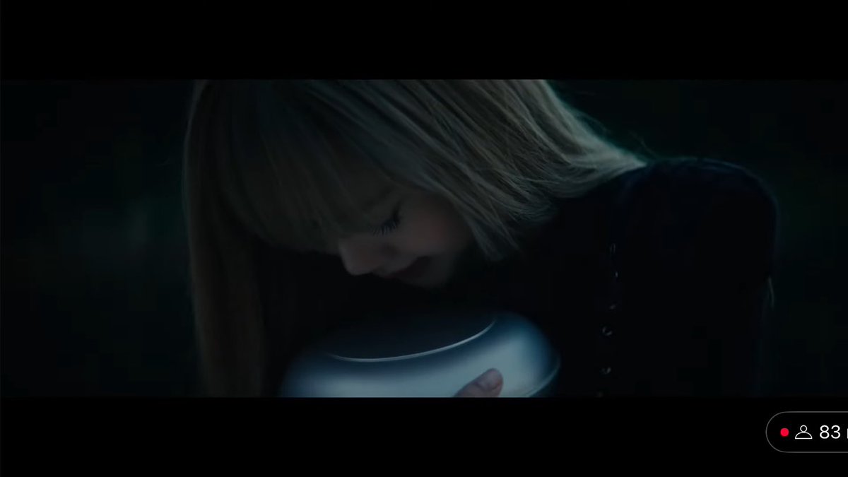 kjsooft's tweet photo. A LISA PERDEU O AMOR DA VIDA DELA NÃO PQ ELES BRIGARAM MAS PQ ELE MORREU 

CARALHO EU TO DESTRUIDA EU NUNCA IMAGINEI QUE SERIA ASSIM 

DREAM FILM OUT NOW 
#LISAxDREAM https://t.co/X83sBShfnj