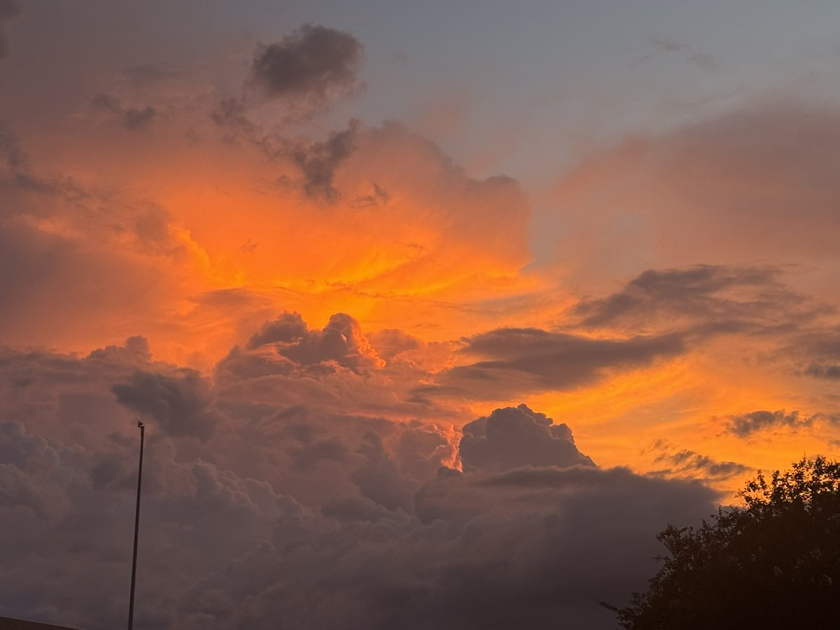 KeznAl's tweet image. I do love a Florida sky! 🥰 #weathernerd
