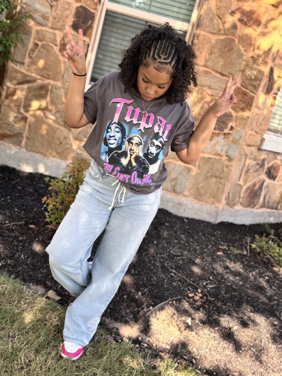 CoachCooper1333's tweet photo. Year 19 in coaching! Aubrey a freshman in HS! Jackson in 7th at my school! #FirstDayPic Of the 2025-2026 School Year!!! I need time to slow down!!! https://t.co/Gmuu8aG85v