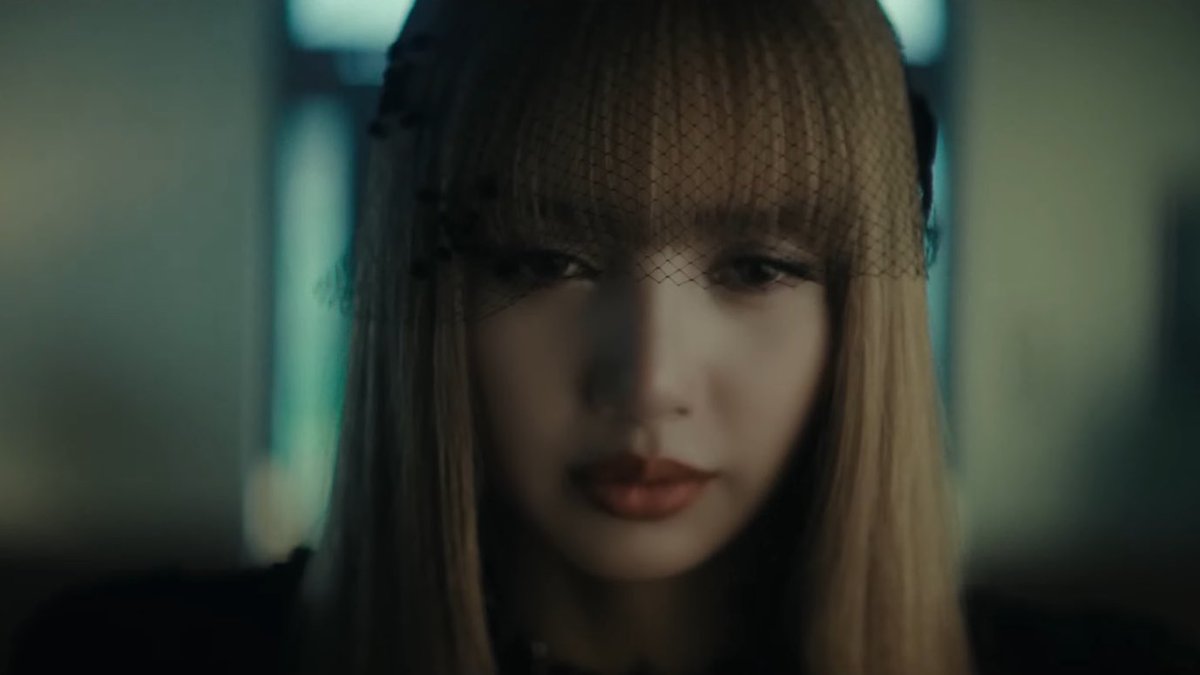 LittleTouchLisa's tweet photo. ร้องไห้ยังสวย ยอมใจ

DREAM FILM OUT NOW 
#LISAxDREAM https://t.co/pp70gADLwH