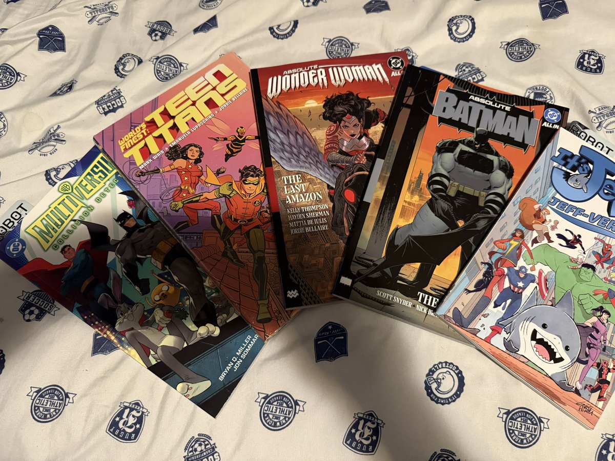 Comic haul from <a href="/Challengers/">Challengers Comics + Conversation</a> !!!

#Comics #DCComics #ComicHaul