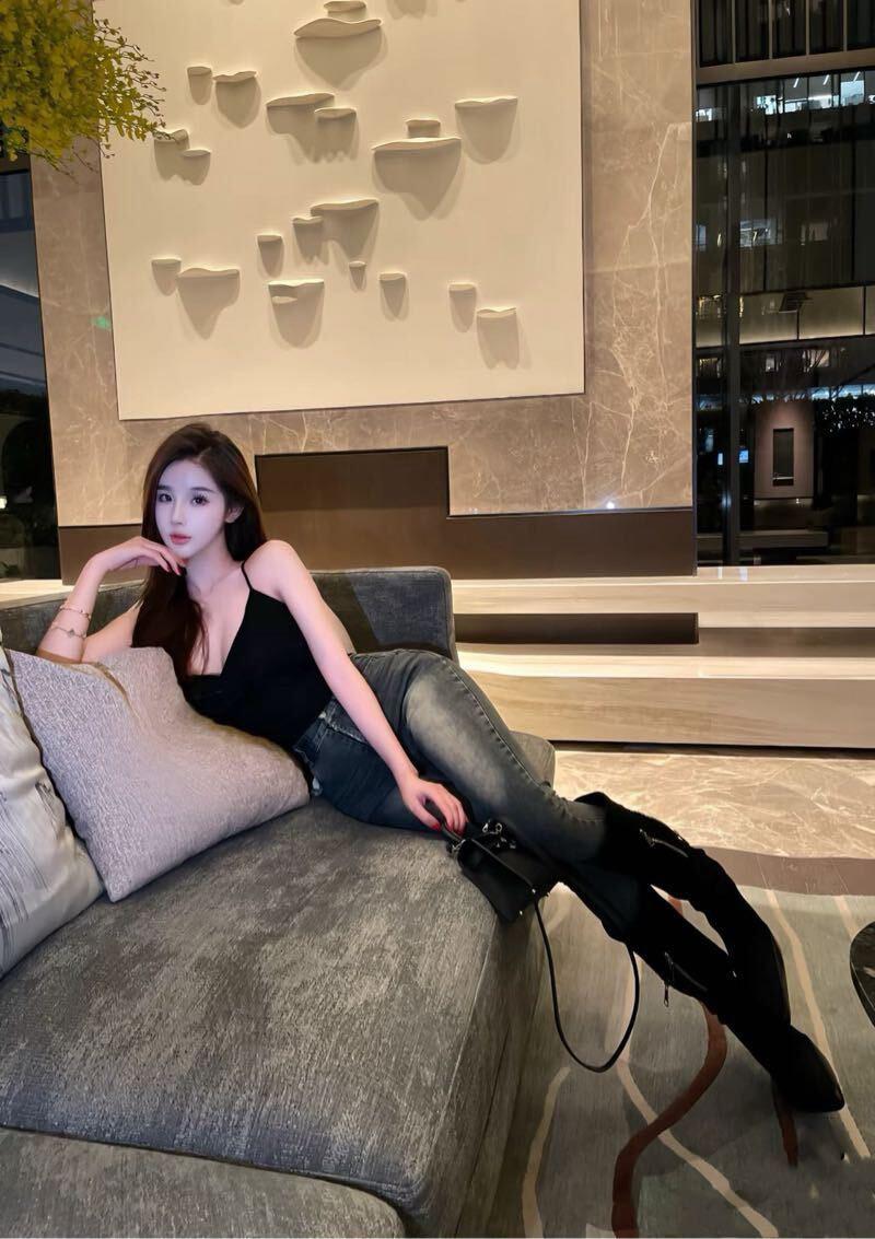 Lavonna147129's tweet photo. 重庆
🔥山城的夜，比火锅更辣
💃而我，比辣还多一分勾魂
🫦敢试，就会上瘾
#重庆夜生活 #热辣心动 https://t.co/nRVh3bBJDx