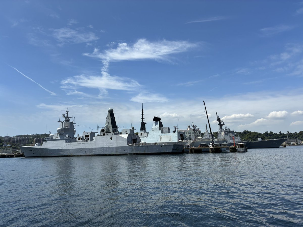 みなさま…
すでにご存知だとは思いますが…笑

横須賀港には
イギリス海軍とノルウェー海軍が入港しています✨🤩
写真もこの一枚しか撮れておりません😊
どなたか貼り付けていただけたら幸いです。笑
何枚でも募集中です!!笑

ご予約が取りづらい状況でご迷惑おかけしております。

若杉⭐️