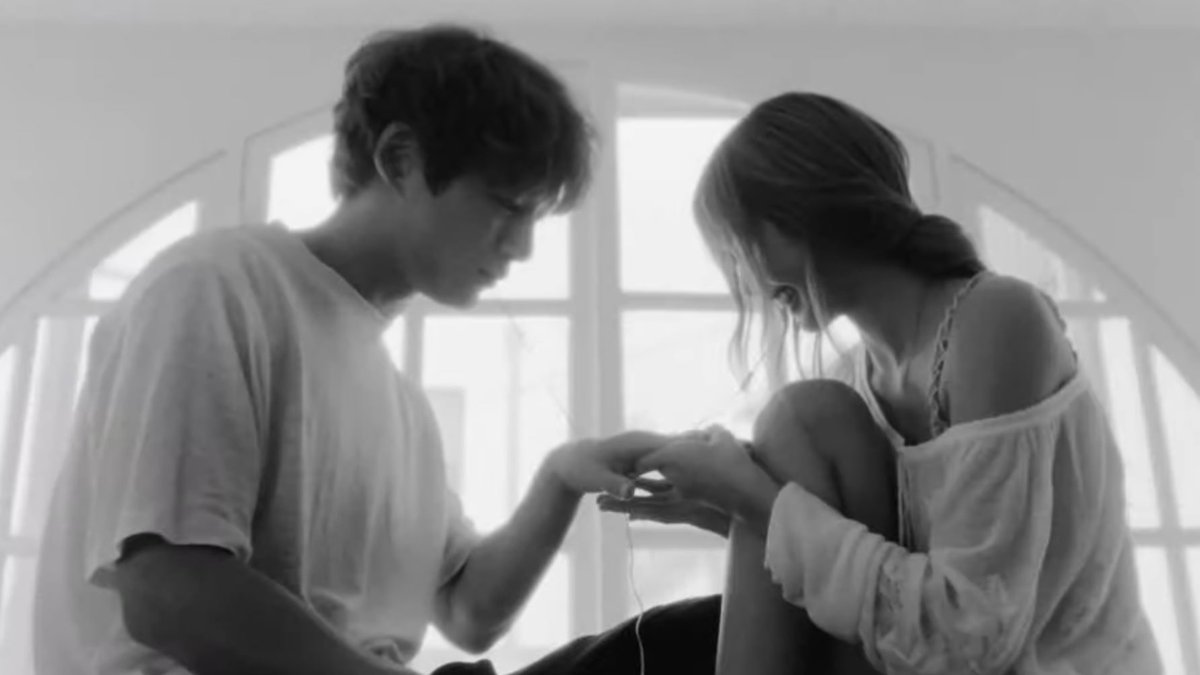 LuvLloud's tweet photo. I will never get over this…
��it’s like your here with me”

#LISAxDREAM #lisadream #LLOUD https://t.co/6YQGZeu59X