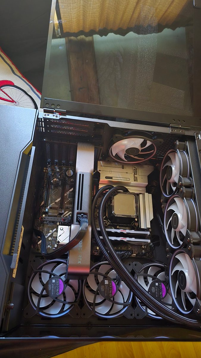 gonron's tweet photo. My new @BuildRedux arrived today. I am impressed with the service and the build quality so far. https://t.co/V8i1KVadbe