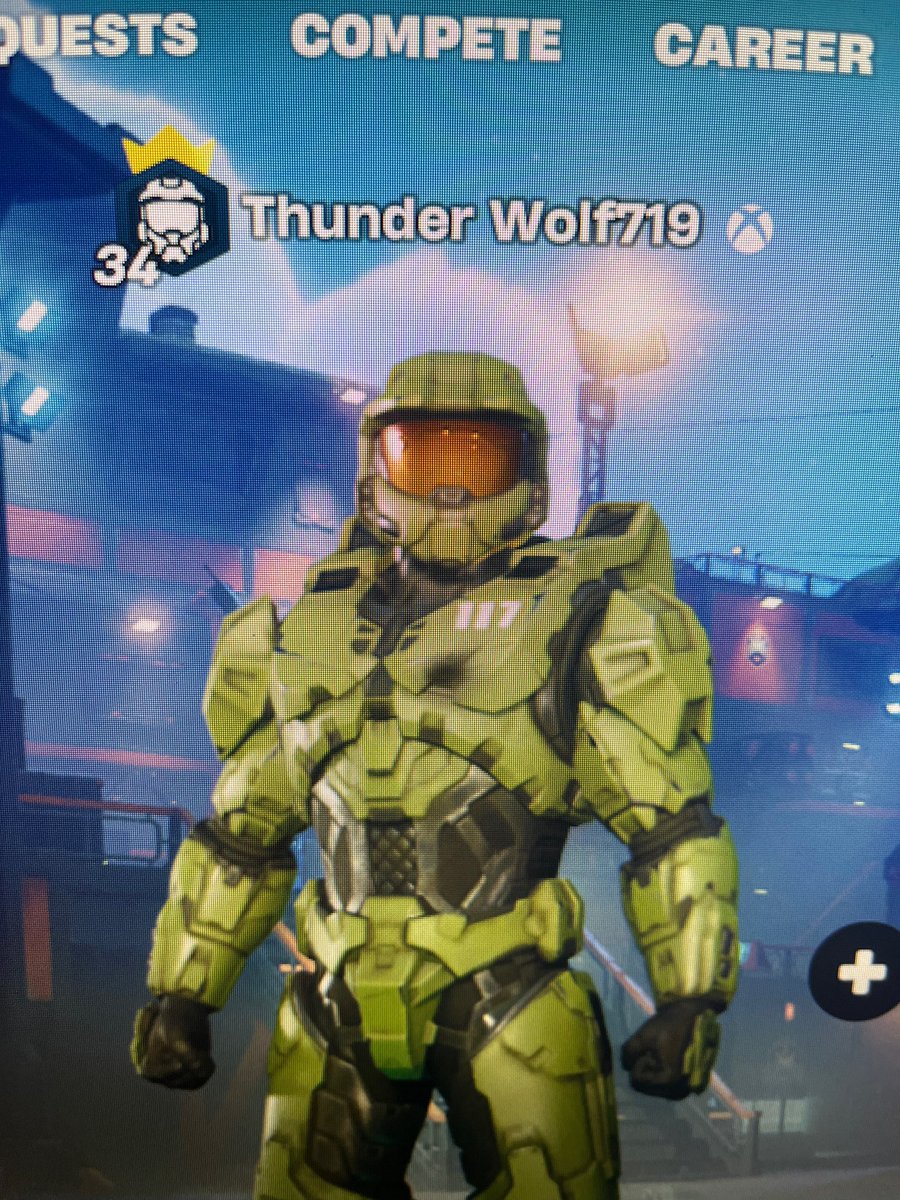 RealThunderpup's tweet photo. Bought the master chief on Fortnite!!! https://t.co/sfU5wepEUd