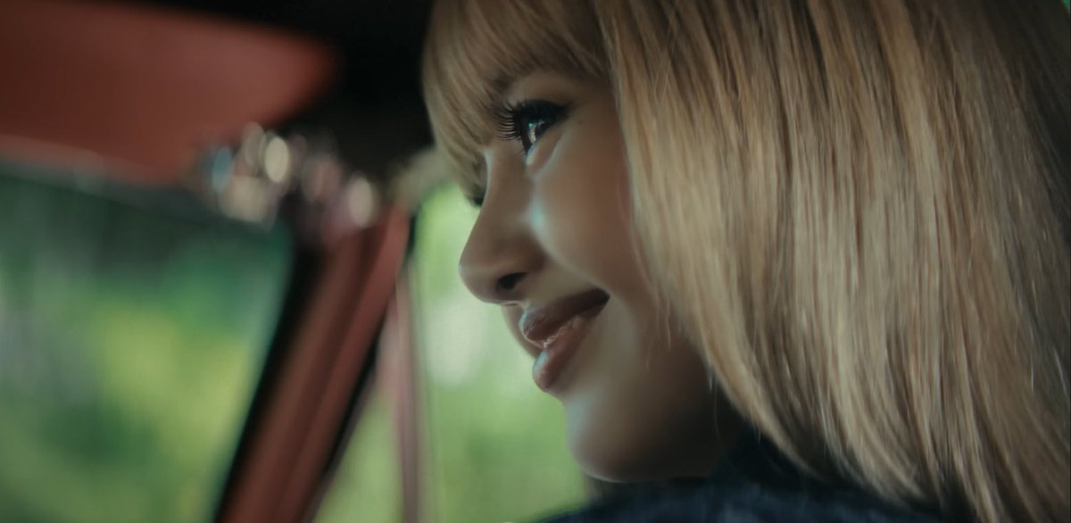 🌻 (@lisamygem) on Twitter photo the sadness in her eyes shows how much she's missing him and she knows that she's only holding onto the memory of him, but she still smiles at the dream of sharing a moment with him again 😭💔
DREAM FILM OUT NOW 
#LISAxDREAM the sadness in her eyes shows how much she's missing him and she knows that she's only holding onto the memory of him, but she still smiles at the dream of sharing a moment with him again 😭💔
DREAM FILM OUT NOW 
#LISAxDREAM
