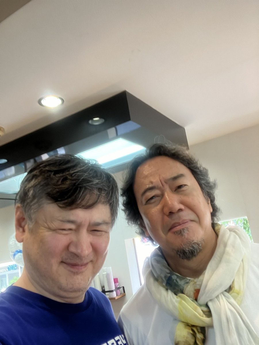 bogey75026269's tweet photo. 今日は何時も髪切ってもろとる、同級生とこへ!!
not permanent
#thelb
#thnladsbeat
#leciel https://t.co/CC1WYs9RH9