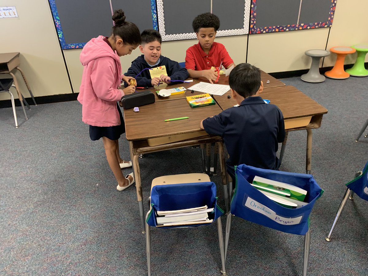 MsWu_'s tweet photo. 3rd graders enjoying using their creative ideas to help save harry for science!#Teamwork#AliefProud#PirateProud#WeAreAlief https://t.co/z0DTTHkTWT
