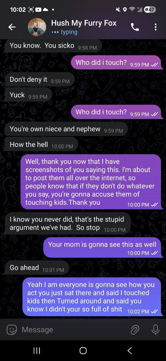 hottomodo's tweet photo. Hello #furryfriends this is my ex @husherfox he got upset at me cause I won’t give him money and let alone I’ve given him over $500 dollars this year he he try’s to say I never helped him but since I refuse he wants to try and accuse me of sexually assaulting my family https://t.co/fejq1I7vYk