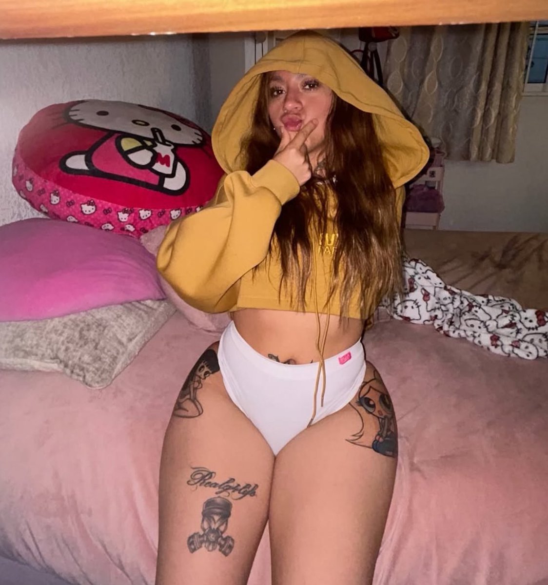 Ximena ValOff 💙 tweet media