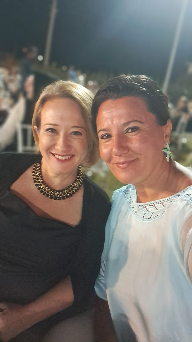 İl Kadın Kolları Başkanımız Burcu Erdinç ve  İlçe Kadın Kolları Başkanımız Ebru Yılmaz eşliğinde Kadın Teşkilat Başkanımız Nurcan Şişek'in kuzeninin düğününe katılım sağladık.Allah mesut etsin.