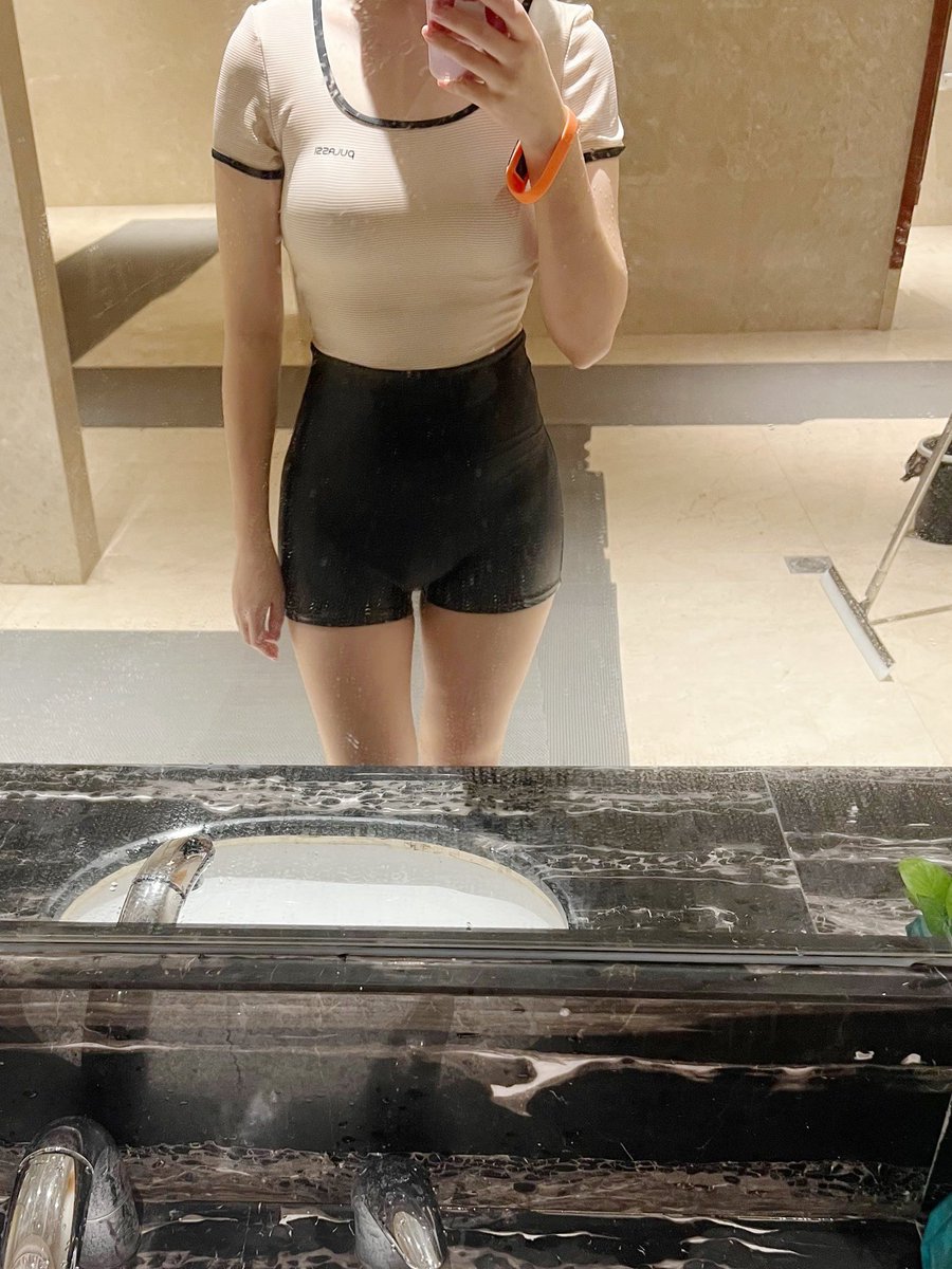 近期学游泳be like：教练（咕嘟咕嘟）