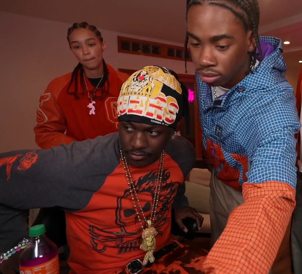 leeg0e's tweet image. they got a gio replacement 😭