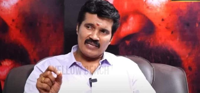 கூலி போனீங்களா ப்ரோ?

வேலைக்கு போனா தான் இந்த மாசம் நமக்கு கூலின்றத மறந்துடாத சாமி...