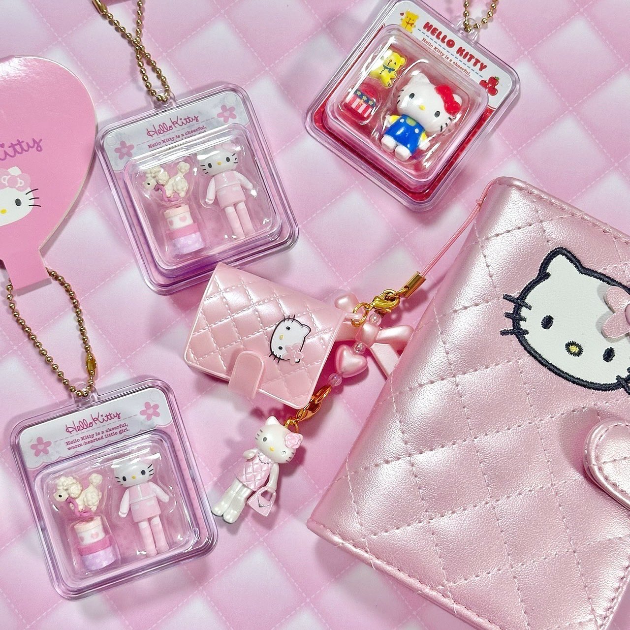 【合馬公式アカウント2】ハローキティ　スノーパラダイス青帽子×5紫帽子×5 サンリオ (@sanrio_news) / X