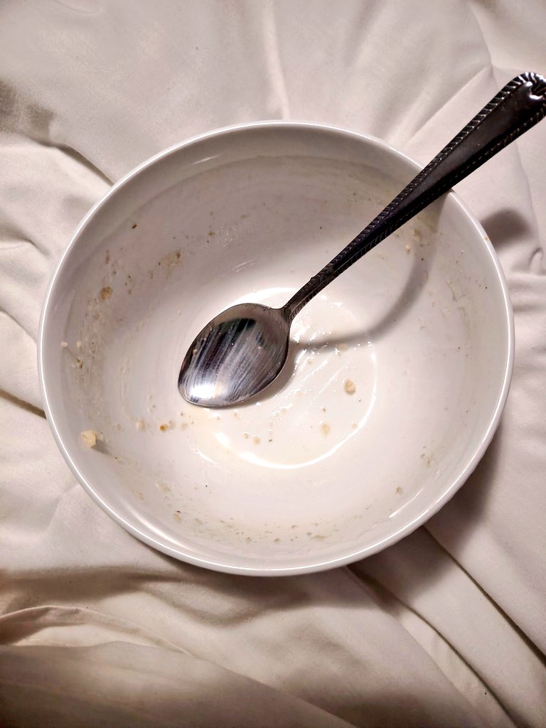 MayWeatherBabe's tweet photo. Breakfast in bed ya motapa wa sekgowa, kere ke swariše swariše go seng mohola 😋 #BreakfastChronicles #LeratolaDijo https://t.co/DTwR45LJue