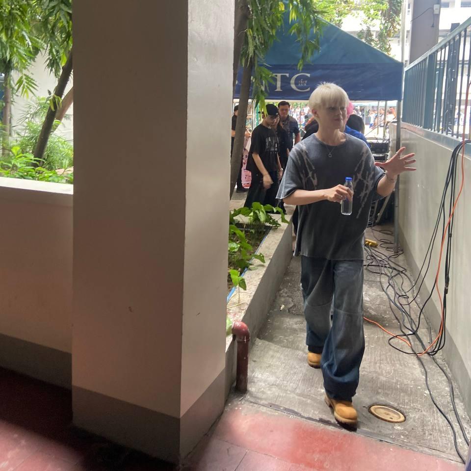 chaery_skies's tweet image. yun oh may pogi na sa ntc 

#New_ID #PMCC #PPOPMusicAndCultureCaravan #PMCCatNTC  @official_newID