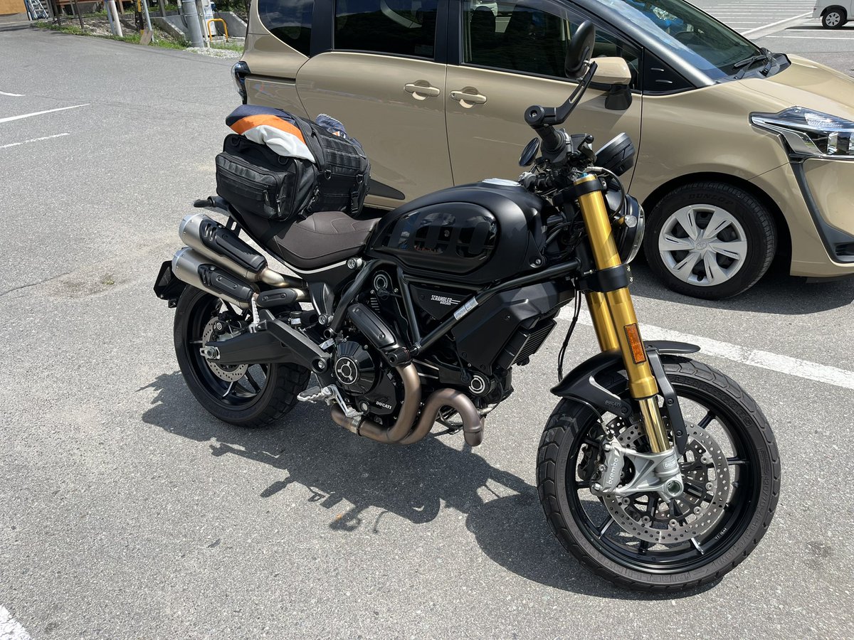 AdPmdd's tweet photo. ソロツー遠山郷！　#ducatiscrambler #バイク好きと繋がりたい https://t.co/5x0wzYAZ0d