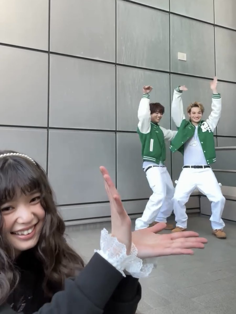 Girls2 原田都愛 目覚まし時計 Girls2 原田都愛 目覚まし時計 Girls²×iScream「D.N.A.