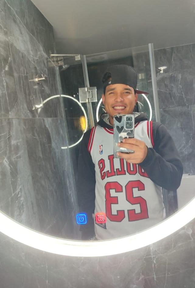 AnthonyJr248 tweet picture
