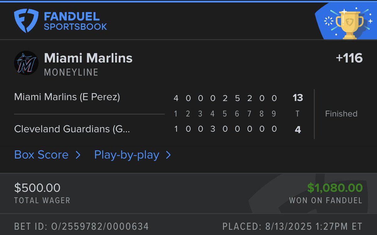 DOG OF THE DAY CASHES!

$100 TO 2 FOLLOWERS WHO LIKE + RT