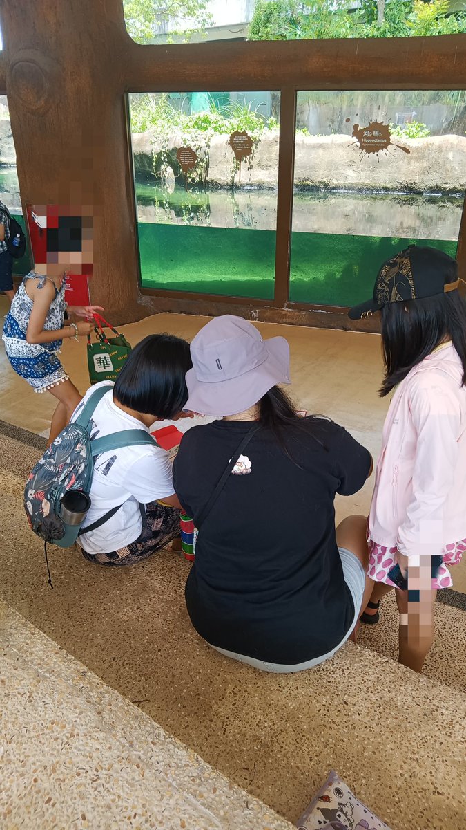 marcocoway's tweet photo. 動物園實境解謎！！
看到咖啡機精神就來了的太太
天氣很熱
但可以拍很多太太的美照
越拍越興奮是怎麼回事😍

P.s.今天是適合發文的日子~~

#HotWife https://t.co/JhRUBxve65