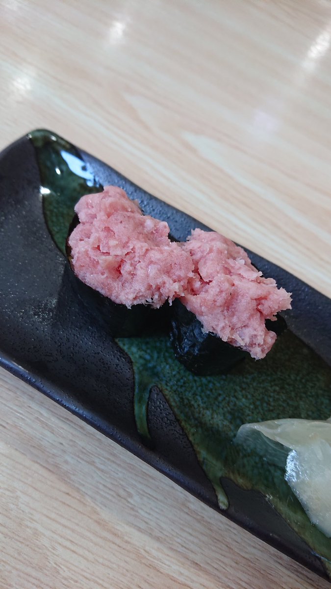 紀の代には年１で行ってる。
トロトロ丼は何度喰っても旨い。