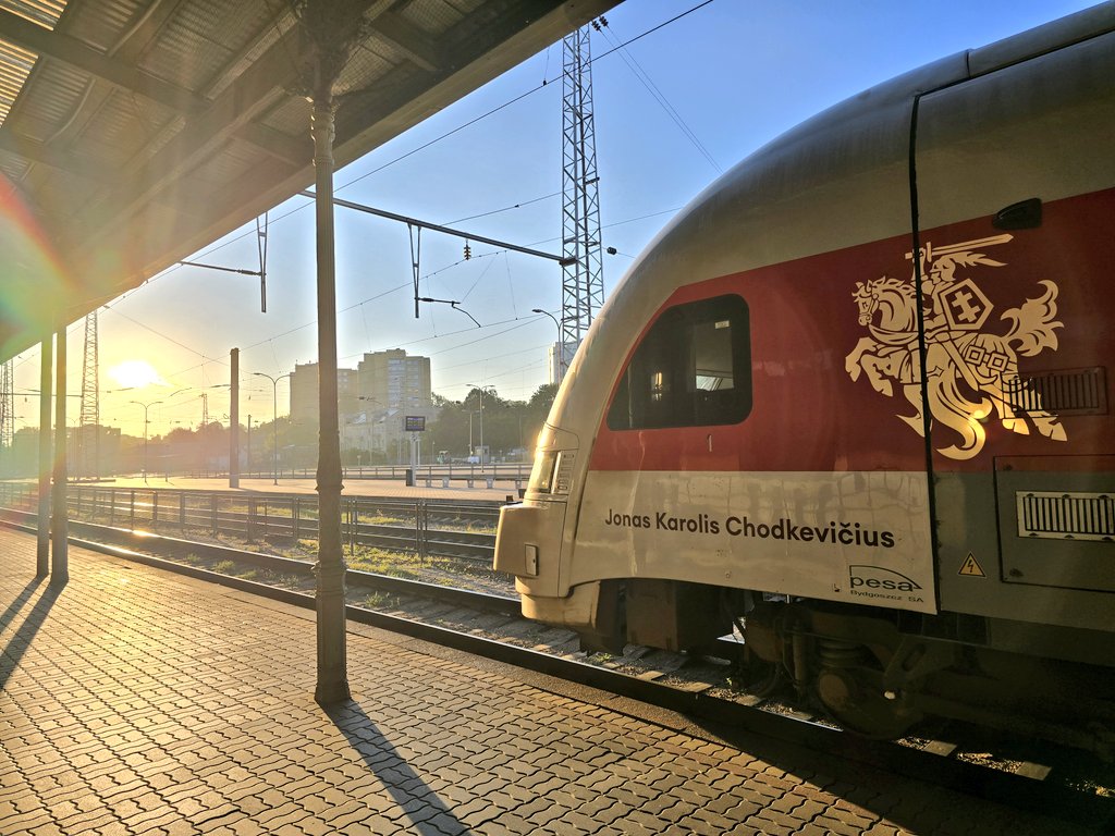 nonstopeurotrip's tweet photo. Day 2 and Leg 3 of #Poland ๐ต๐ฑ to #Finland ๐ซ๐ฎ by train starts with the direct LTG Link #Vilnius ๐ฑ๐น to Valga ๐ช๐ช service, which passes through Riga ๐ฑ๐ป It's 11 hours total journey time which costs โฌ39 on a through ticket... let's go! ๐ #PL2FI #NonstopEurotrip https://t.co/E5sRUeFKzh