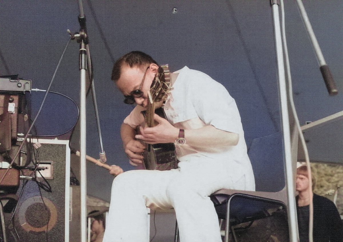 本日、渋谷クラシックス19:00です。よろしくです。メールスジャズ際でアルバムに収録できなかった曲が1曲あった事が判明。客席からデンスケで録ったカセット発見。