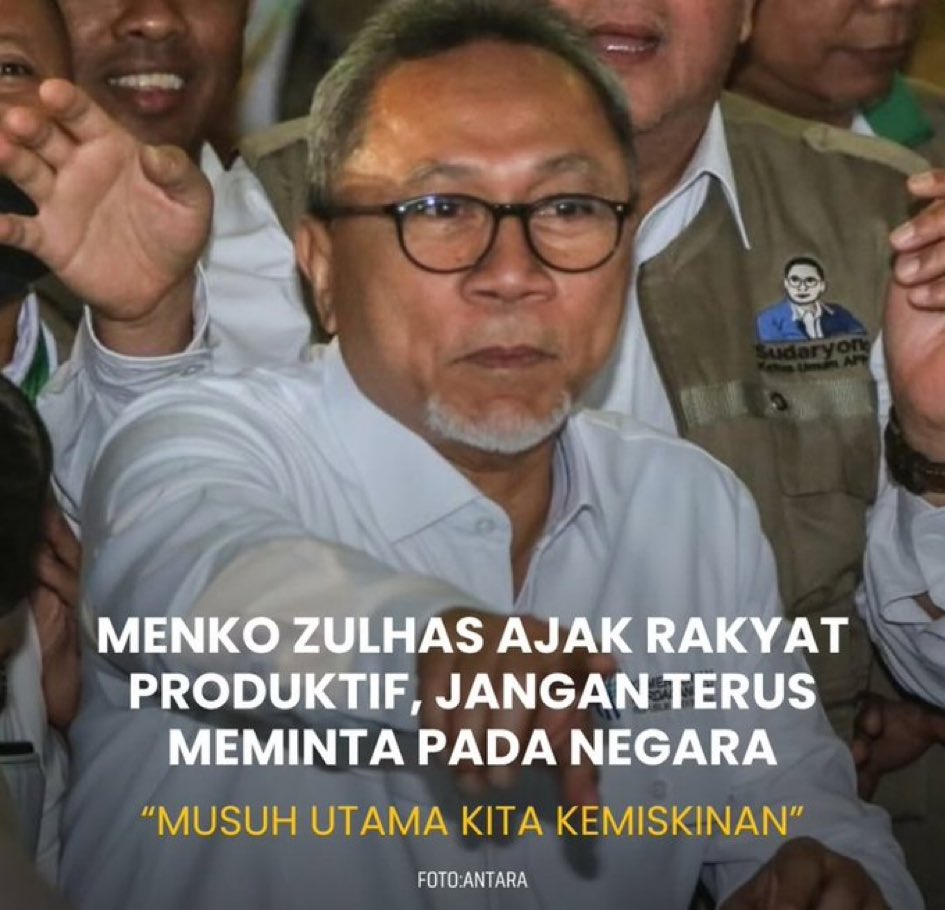 Rakyat Tidak Pernah Minta Pada Negara
Tapi Negara WAJIB Menyediakan Kebutuhan Rakyat Sesuai UUD 1945
Yang Telah Disumpah PEJABAT NEGARA Saat Dilantik Pak <a href="/ZUL_Hasan/">ZULkifli Hasan</a> <a href="/prabowo/">Prabowo Subianto</a> <a href="/DPR_RI/">DPR RI</a> 

Musuh utama Negara Adalah KORUPTOR
