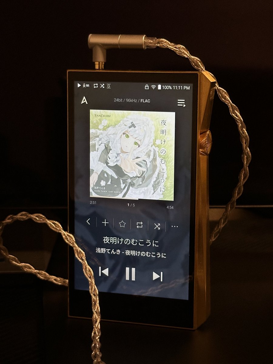 tanchjim_cs's tweet image. 听歌中