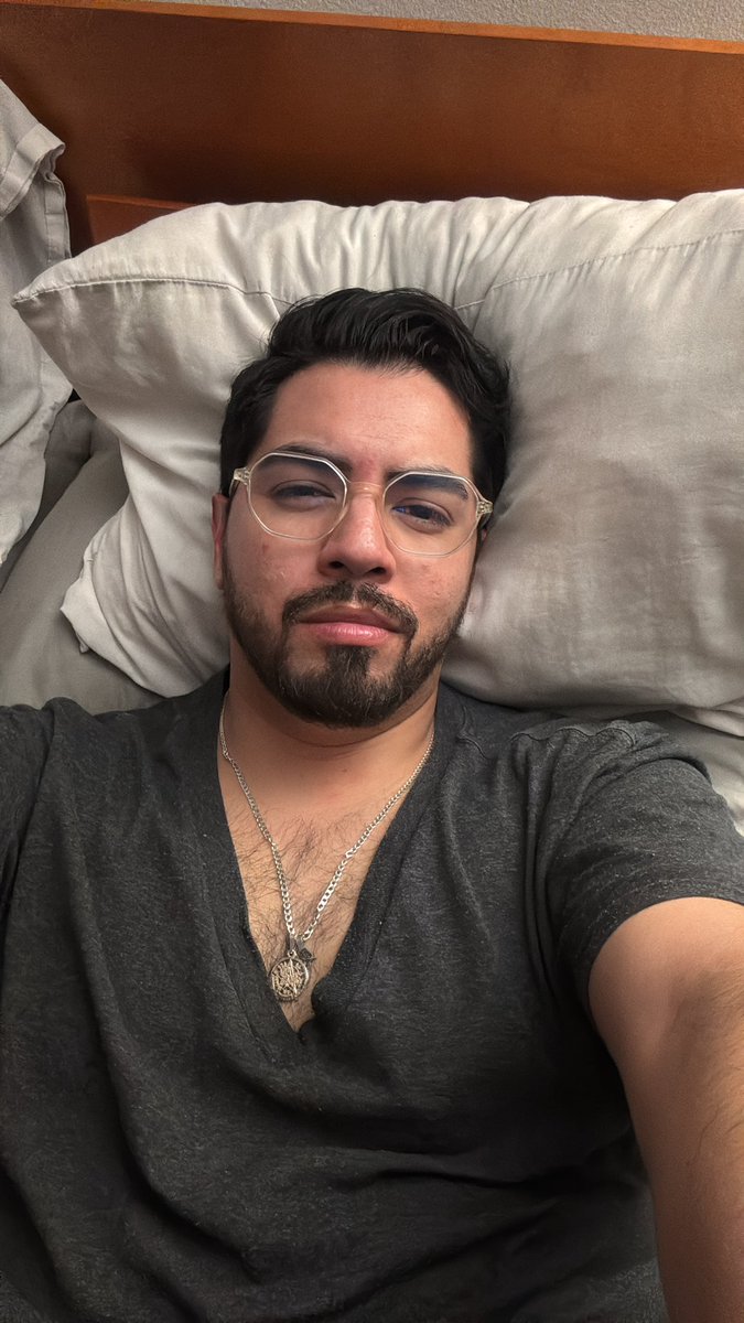 RafaRiverito's tweet photo. A dormir https://t.co/lxy4dDWZDX