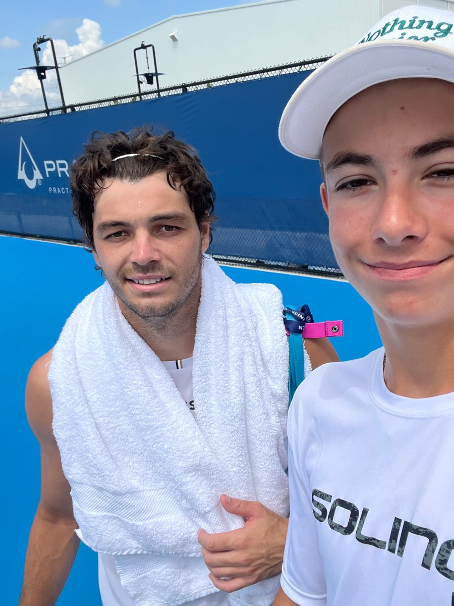 jdm3105's tweet photo. James and John were making new friends today.  The Nothing Major hat's have to be the key!  Hoping there are some future guests for the Pod in this bunch. @CocoGauff @Taylor_Fritz97 @AndreyRublev97 @BenShelton @NothingMajorPod @JackSock92 @JohnIsner @SamQuerrey @SJohnson_89 https://t.co/g5dCOuAy2u