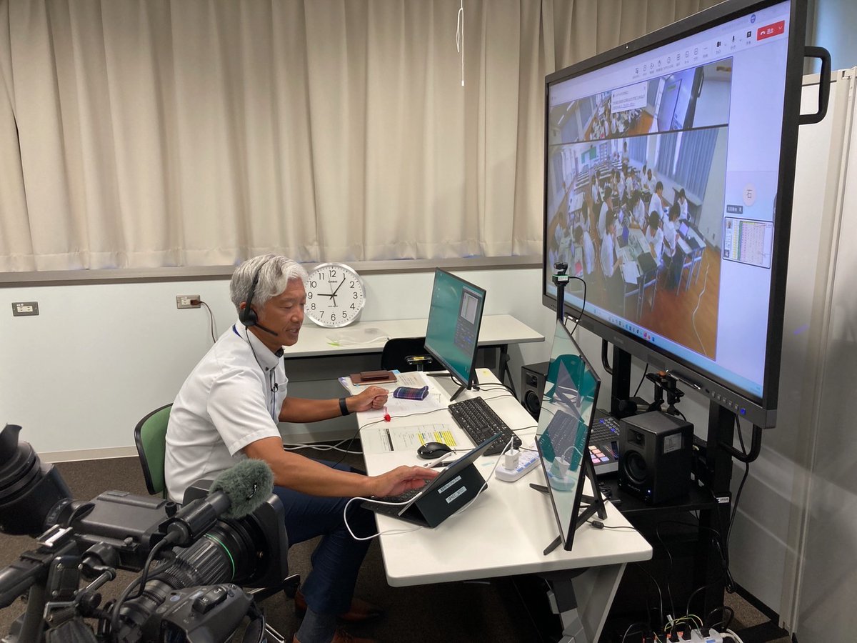 nagasakipmaster's tweet photo. 【#長崎県 の広報テレビ番組 #みジカなナガサキ🦌】
8/20(水)~放送中の「 どこでもいろんな勉強がデクット!」
#長崎県遠隔教育センター #DECTT(デクット)には、長崎の方言で「できる」の意味が込められているそうです!
授業を受ける生徒の皆さんには夢に向かって頑張ってほしいです✨やればできる!!
★番組本編はこちら
https://t.co/Ny9fhTMd47