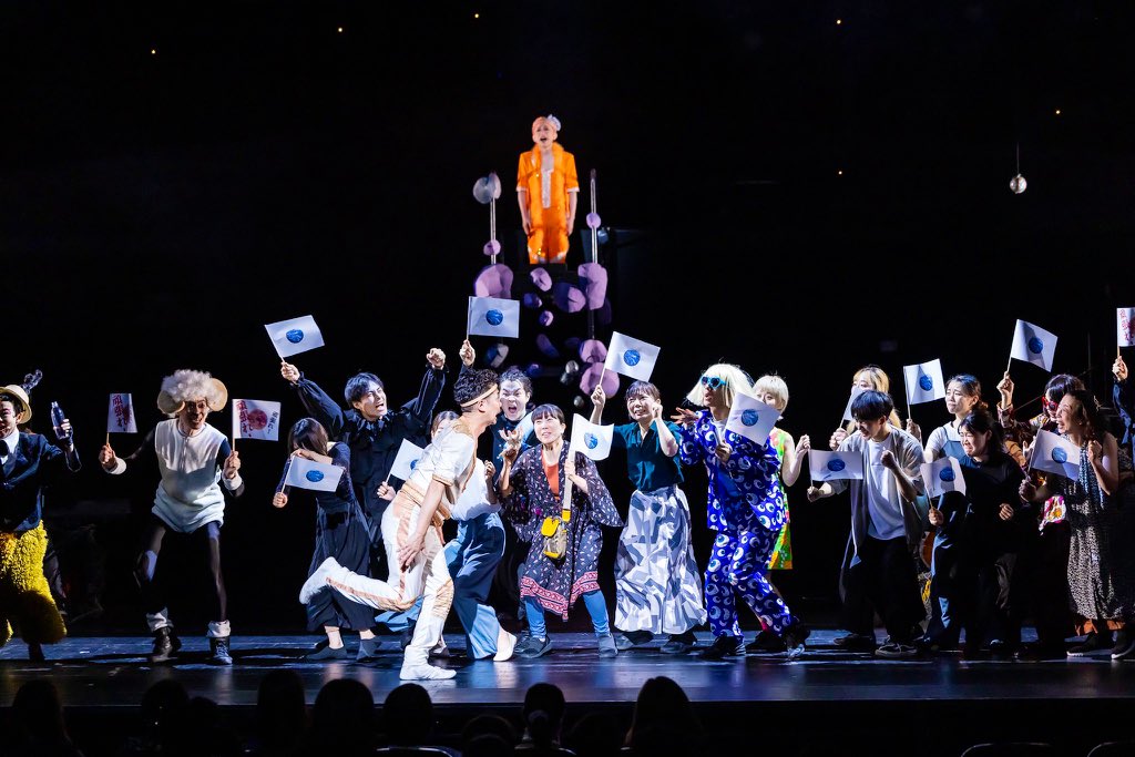 「走れ☆星の王子メロス」@世田谷パブリックシアター公演が閉幕しました。

約1800人のお客様にご来場いただいたとのこと…！！
本当に感謝感激です。涙

沢山のキャストやクリエーター、スタッフと出会いがあり、全員の身体と想像力とクリエイティブ力で壮大な美しい作品となりました。