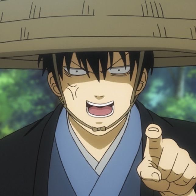 히지카타 ㅈㅉ 귀엽게 화냄
힘껏 얼굴 찌푸리고
양손에 주먹 쥐고
온몸으로 나 지금 화남💢
이러고 있으면 마냥 귀엽죠
이러니까 도S 콤비가 자꾸 괴롭히지