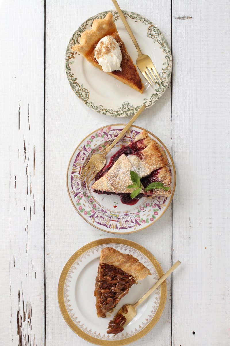 Feeling the fall vibes and can’t decide which pie to indulge in! 📷📷 Is it pumpkin spice season, berry bliss, or classic pecan perfection? 📷📷 Help us choose our dessert destiny! Drop your fave in the comments! 📷📷 #PiePoll #FallFlavors #DessertDecisions #360cookware