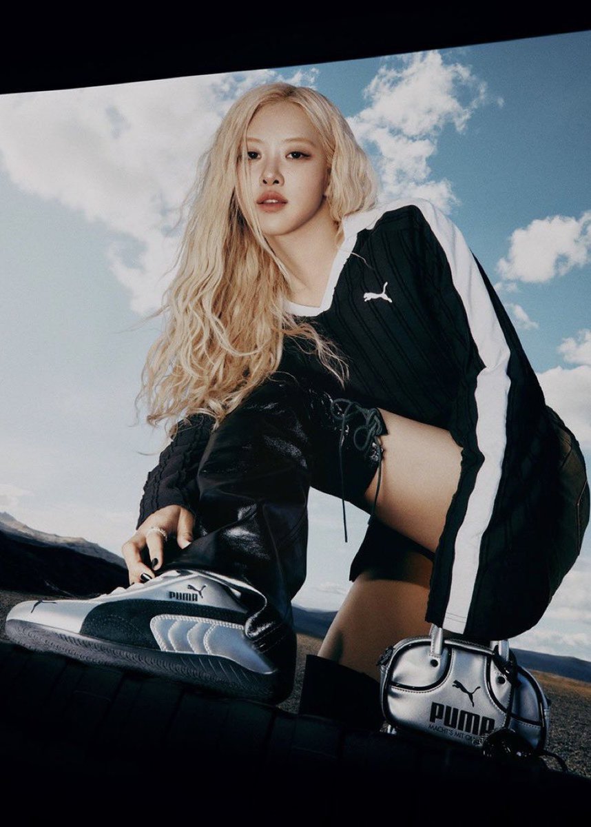 RoseanneBase's tweet photo. ROSÉ ranks as the #1 most streamed K-pop soloist in France in 2025 so far, Luminate reports !! https://t.co/CnTYCkju9H
