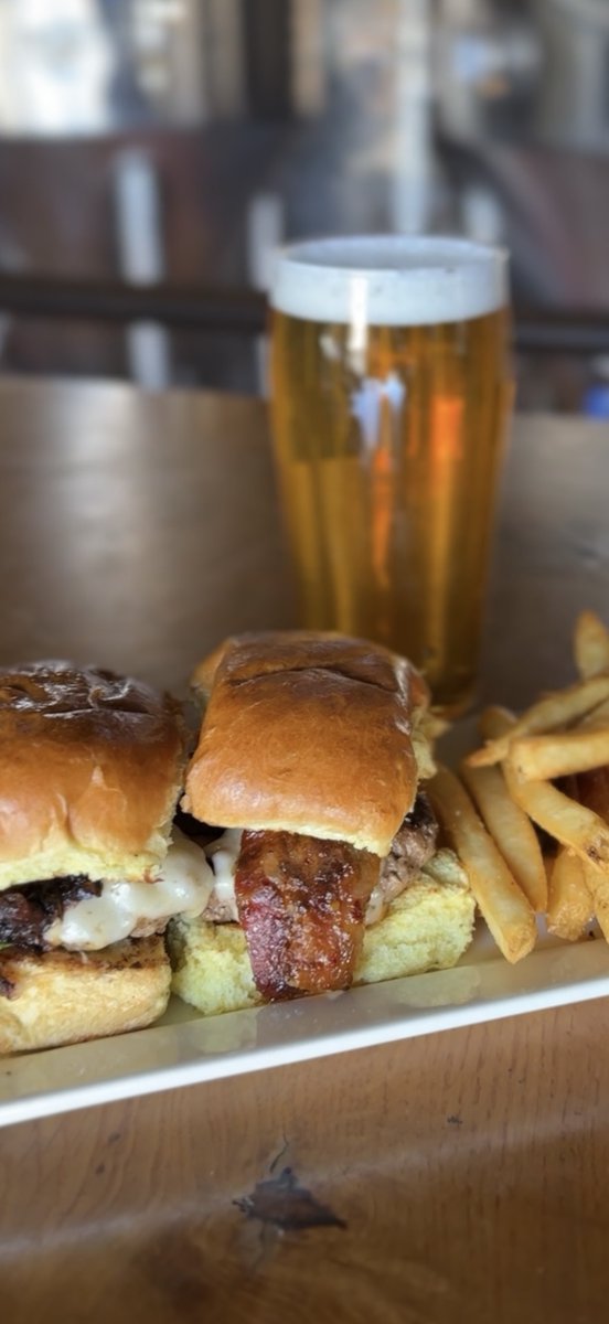 🚨 Thursday just got a whole lot tastier! Every Thursday 11-2pm, enjoy two mini beef sliders with all the fixings, a side of fries or tots, and your choice of 16oz OEB Craft Beer for only $12! 🍻

 #oldellsworthbrewing #OEBC #craftbeer #foodie #scratchkitchen #brewpub