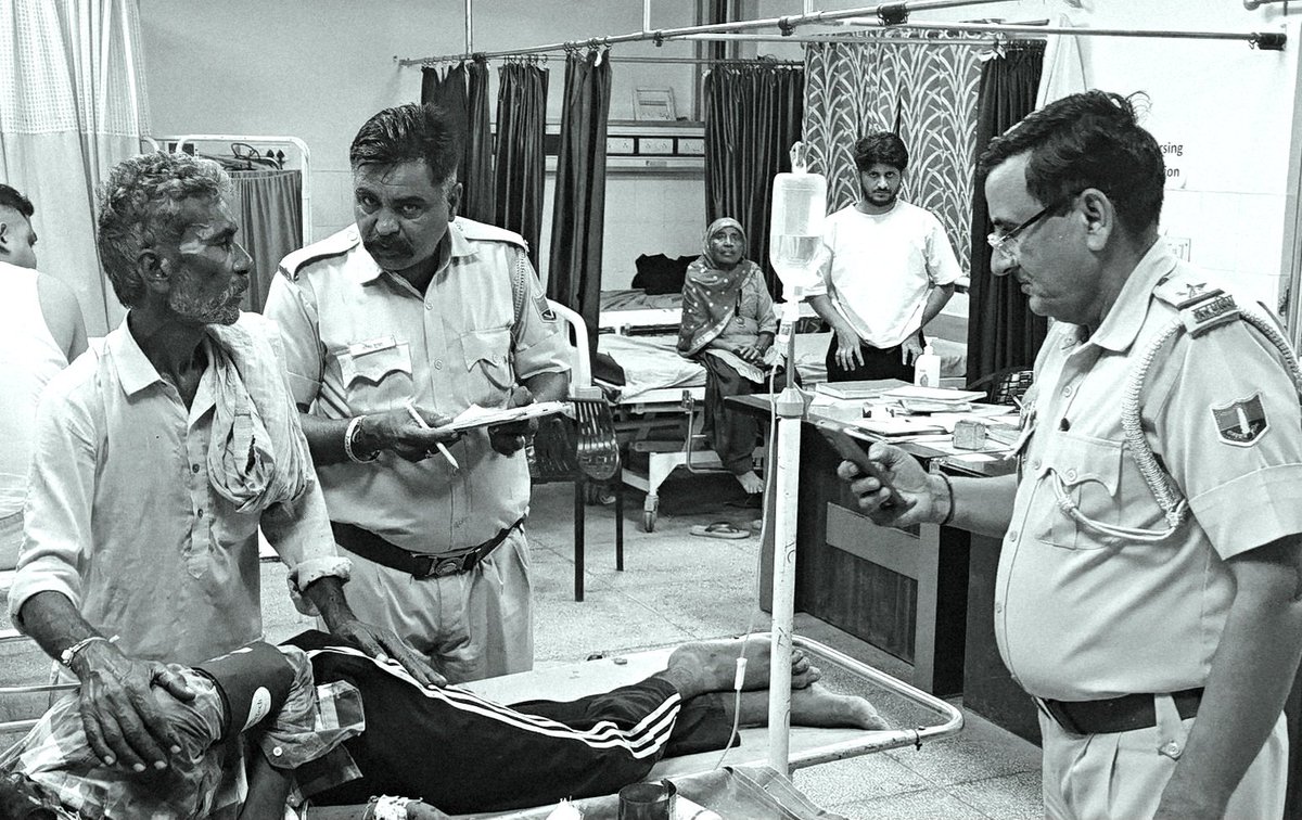 #हनुमानगढ़  
कुल्हाड़ी से सगे भाई पर किया जानलेवा हमला, टिब्बी क्षेत्र में रात की घटना 
घायल युवक जुगनदीप पर बड़े भाई गगनदीप ने किया था हमला, गंभीर हालत में हायर सेंटर रेफर
<a href="/HmghPolice/">Hanumangarh Police</a> #police #crime #Hanumangarh