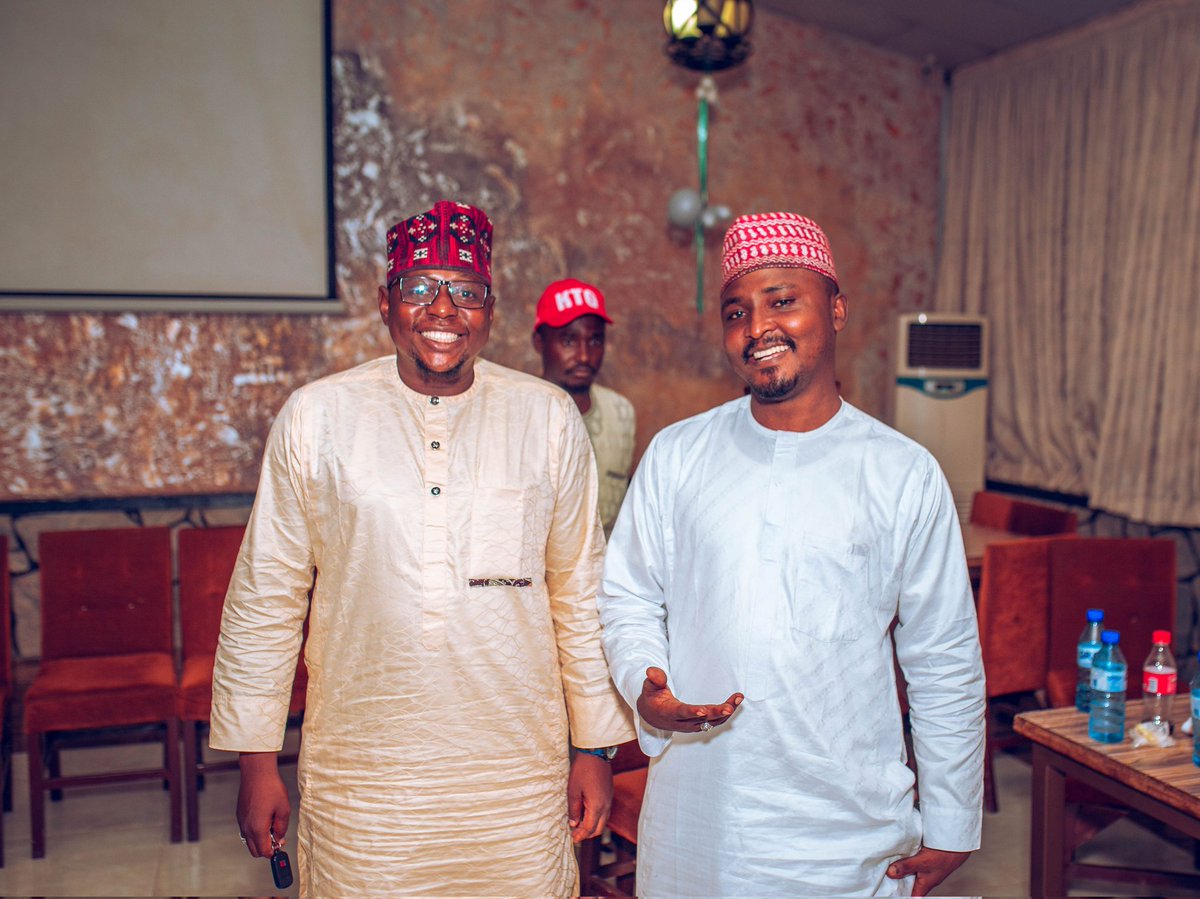 Sarkin Rafi 🔴 🇳🇬 (@saarkinrafi) on Twitter photo Barka da Tsufah Leader <a href="/babarh_/">Kwankwason Tuwita🔴</a> Damuna daya daya har Arba'in da Biyar Allah karawa Rayuwa Albarka Barka da Tsufah Leader <a href="/babarh_/">Kwankwason Tuwita🔴</a> Damuna daya daya har Arba'in da Biyar Allah karawa Rayuwa Albarka