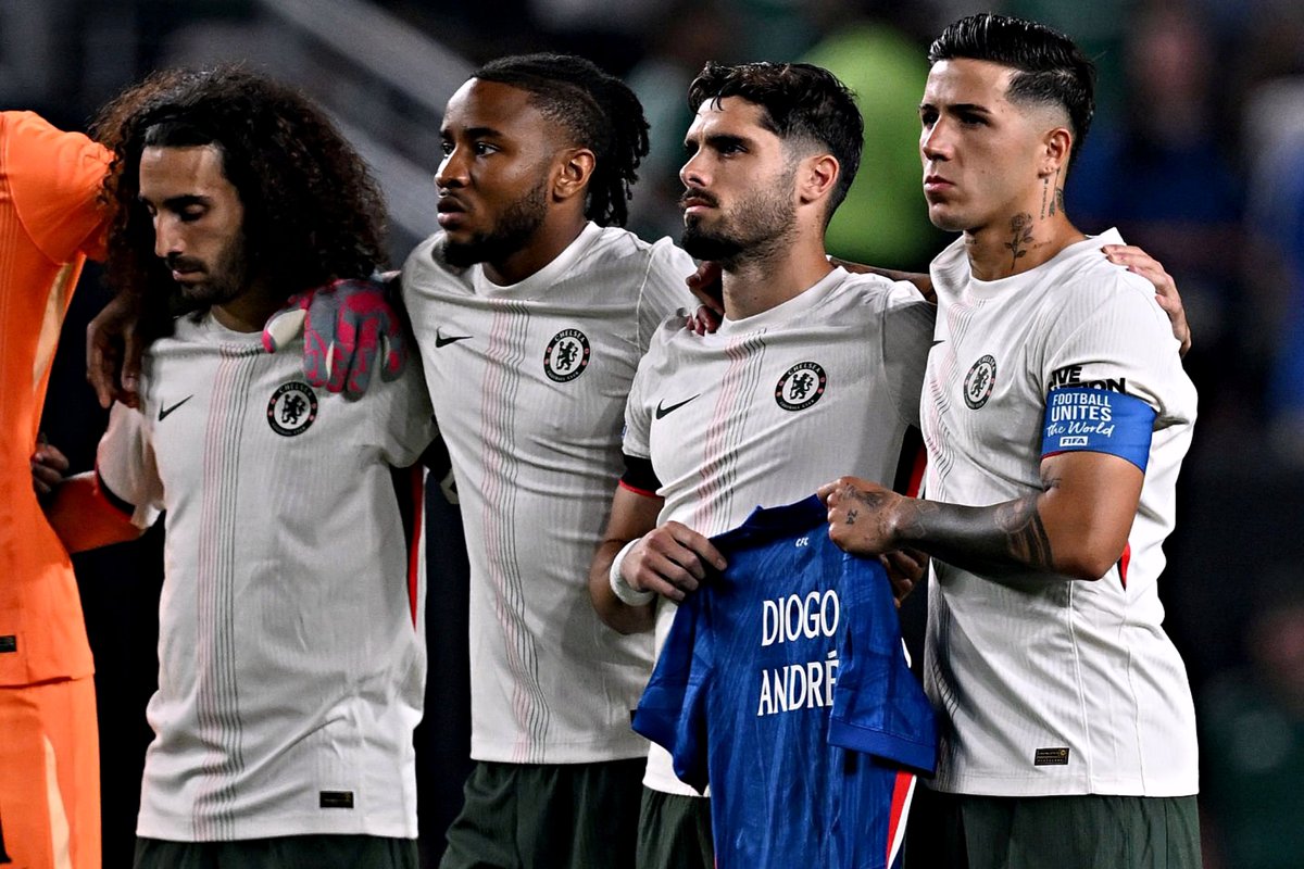 Chelsea decidiu doar parte do bónus pela conquista do Mundial de Clubes, igual à que cada jogador vai receber, à família de Diogo Jota e André Silva 👏💙

(via <a href="/TheAthleticFC/">The Athletic | Football</a>)