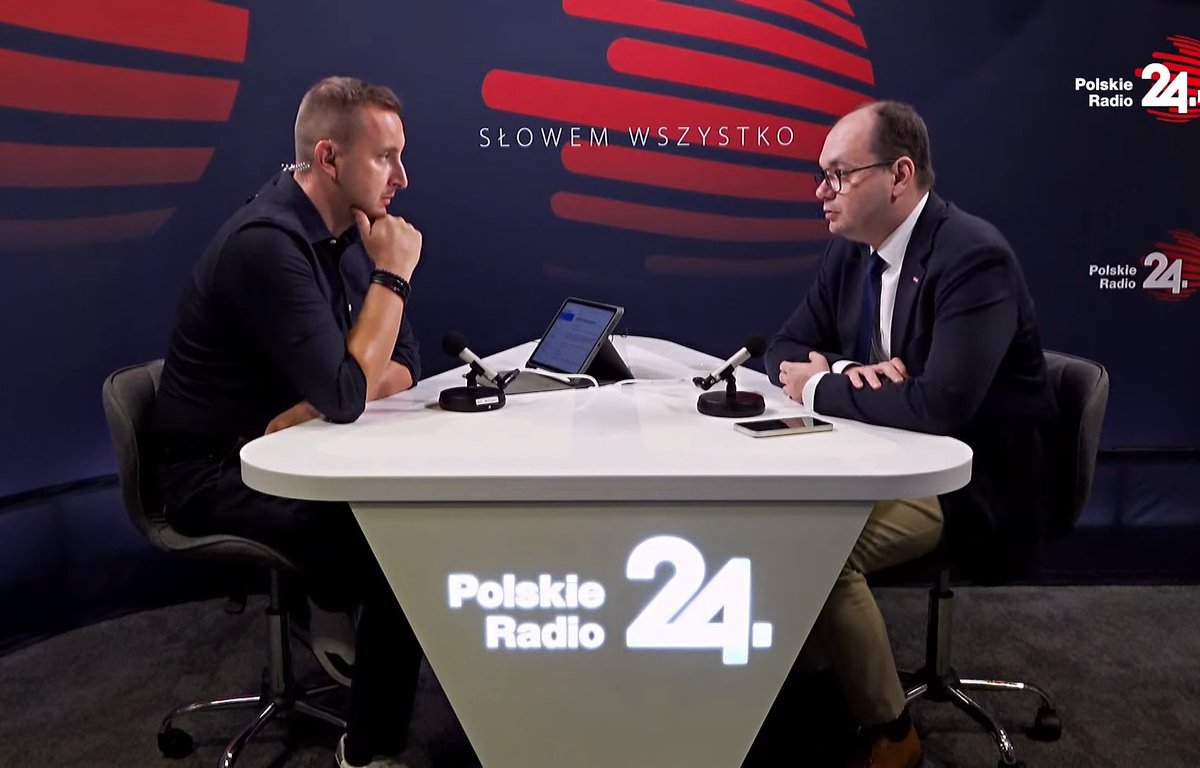 MRPiPS_GOV__PL's tweet image. 🎙️ Wiceminister Sebastian Gajewski w programie #24PytaniaRozmowaPoranka w @PolskieRadio24: Zachęcamy pracodawców publicznych i prywatnych do wzięcia udziału w naborze do #Pilotaż skróconego czasu pracy @MRPiPS_GOV__PL. Będziemy testować nie tylko 35-godzinny tydzień pracy, ale…